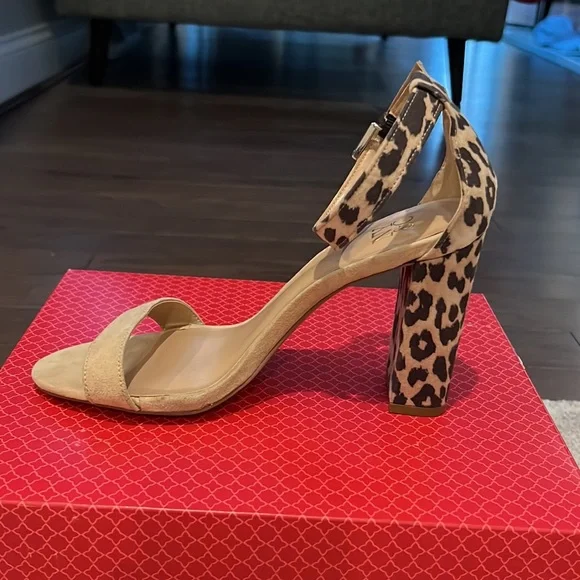 New York and Company Ankle Strap Heel - Picture 2 of 9